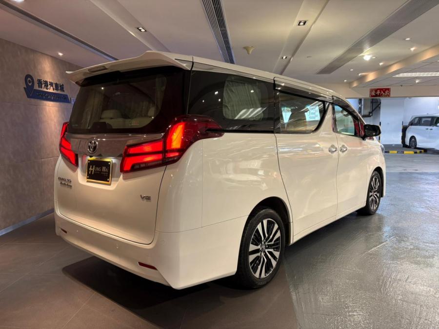 Alphard 3.5 Executive Lounge - Image 2